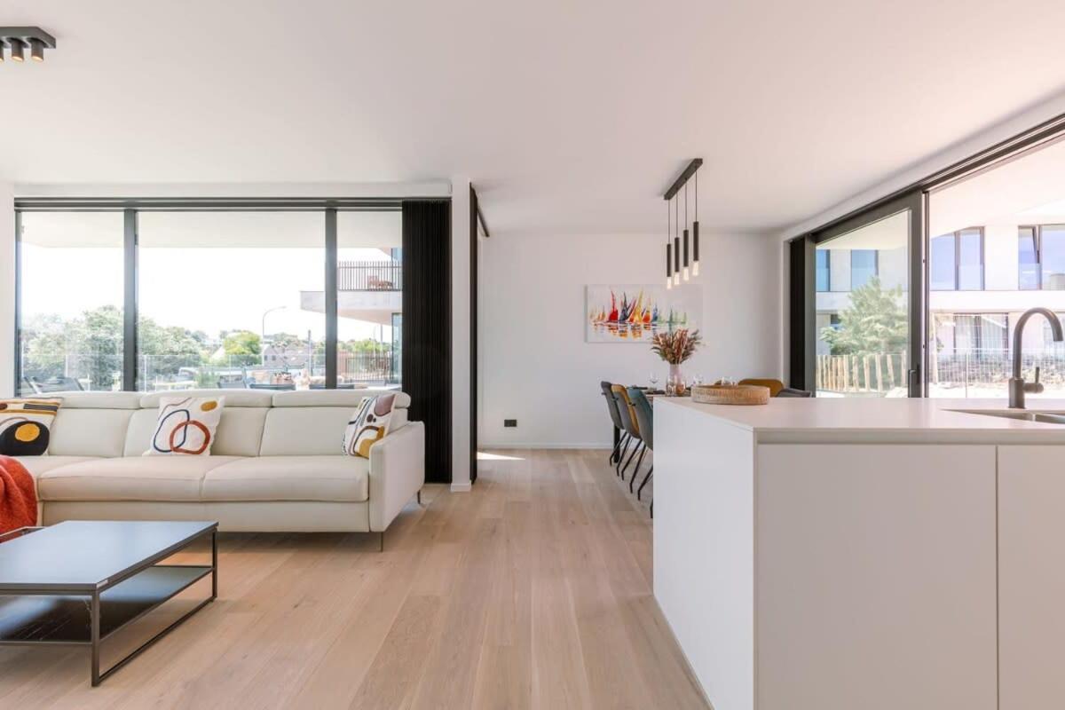 New, Luxurious And Modern Apartment With Private Parking Koksijde Exterior foto